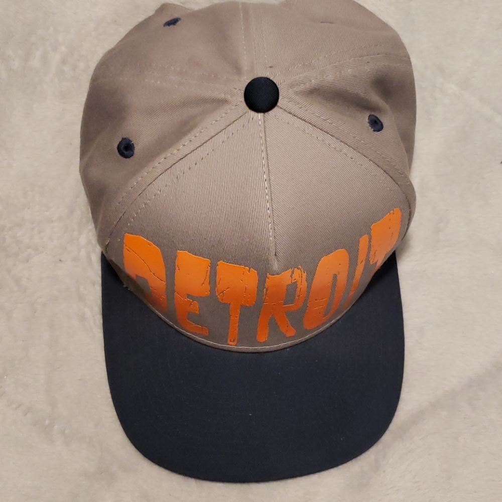 DETROIT Snapback cap - Picture 8 of 11